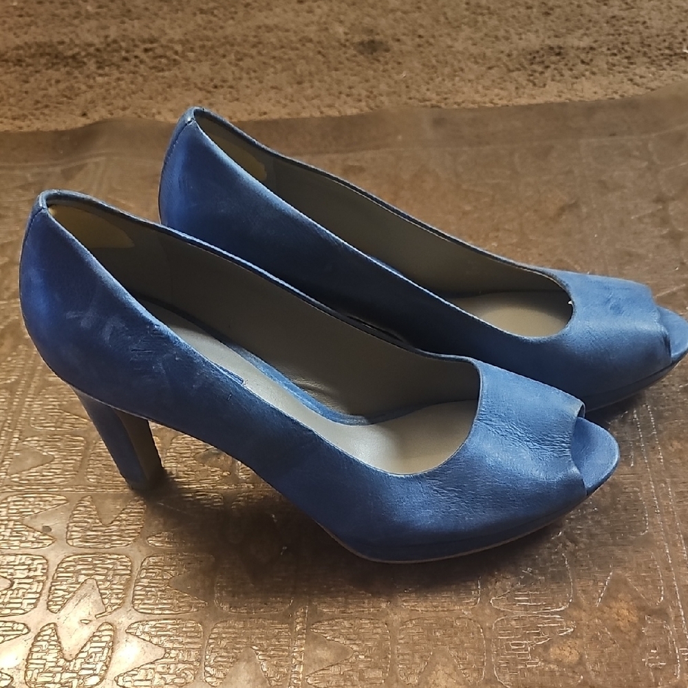 Ecco Blue Peep-Toe Heels with Medium Tapered Heel